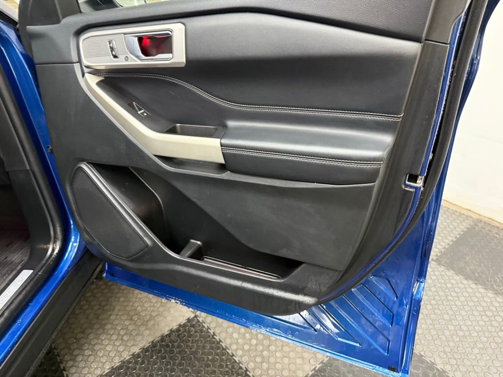 Used 2022 Ford Explorer Limited w/ Equipment Group 301A image 51