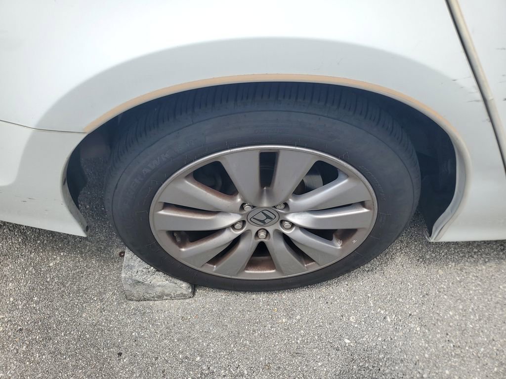 Used 2012 Honda Accord EX-L image 10