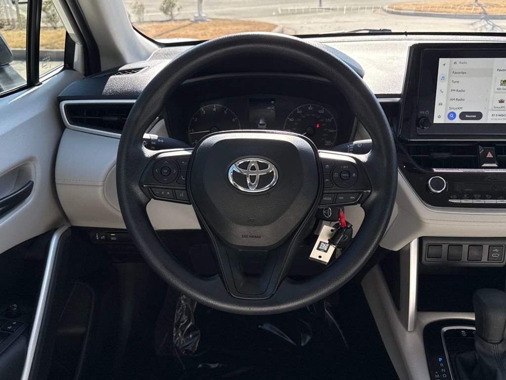 Used 2024 Toyota Corolla Cross L image 18