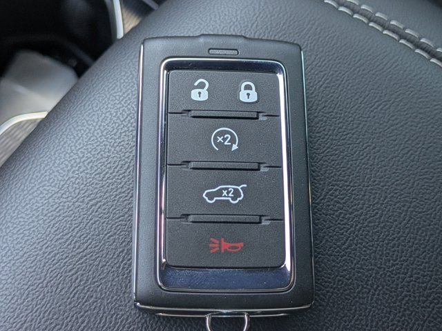 New 2025 Jeep Grand Cherokee L Limited w/ Black Appearance Package image 26