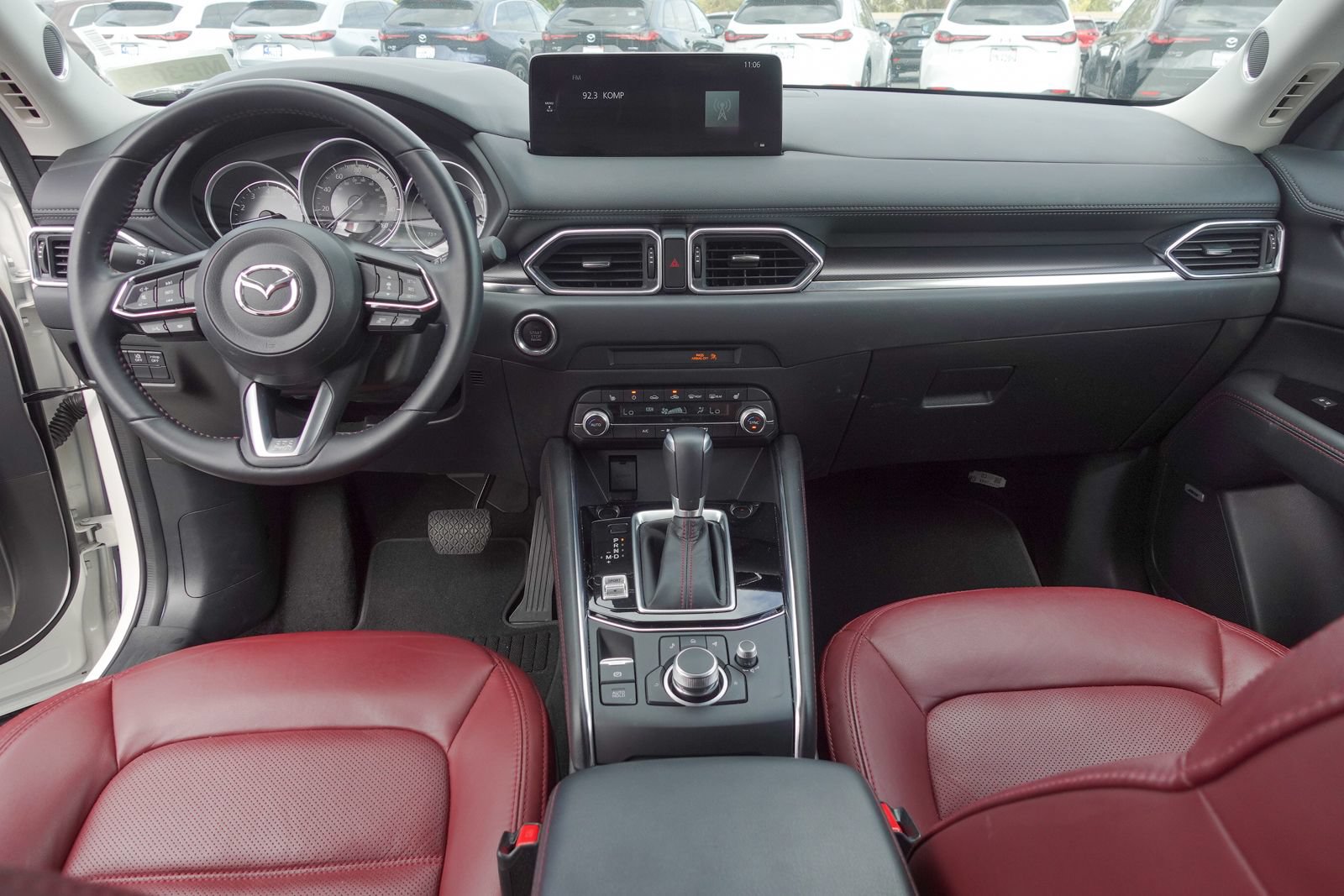 Used 2025 MAZDA CX-5 Carbon Edition AWD/4WD image 12