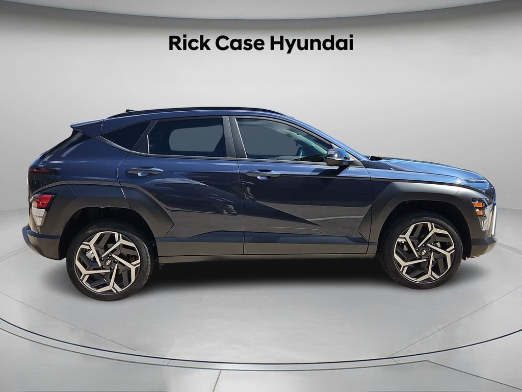 Used 2026 Hyundai Kona SEL Premium image 4