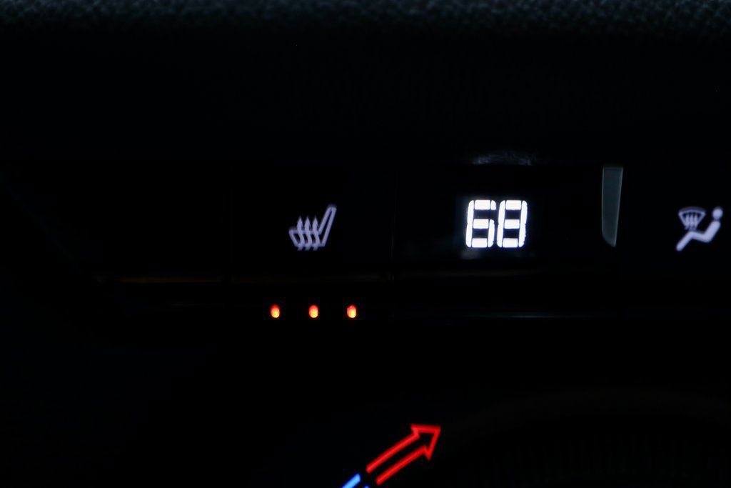 Used 2023 Chevrolet Blazer LT w/ Convenience Package image 4