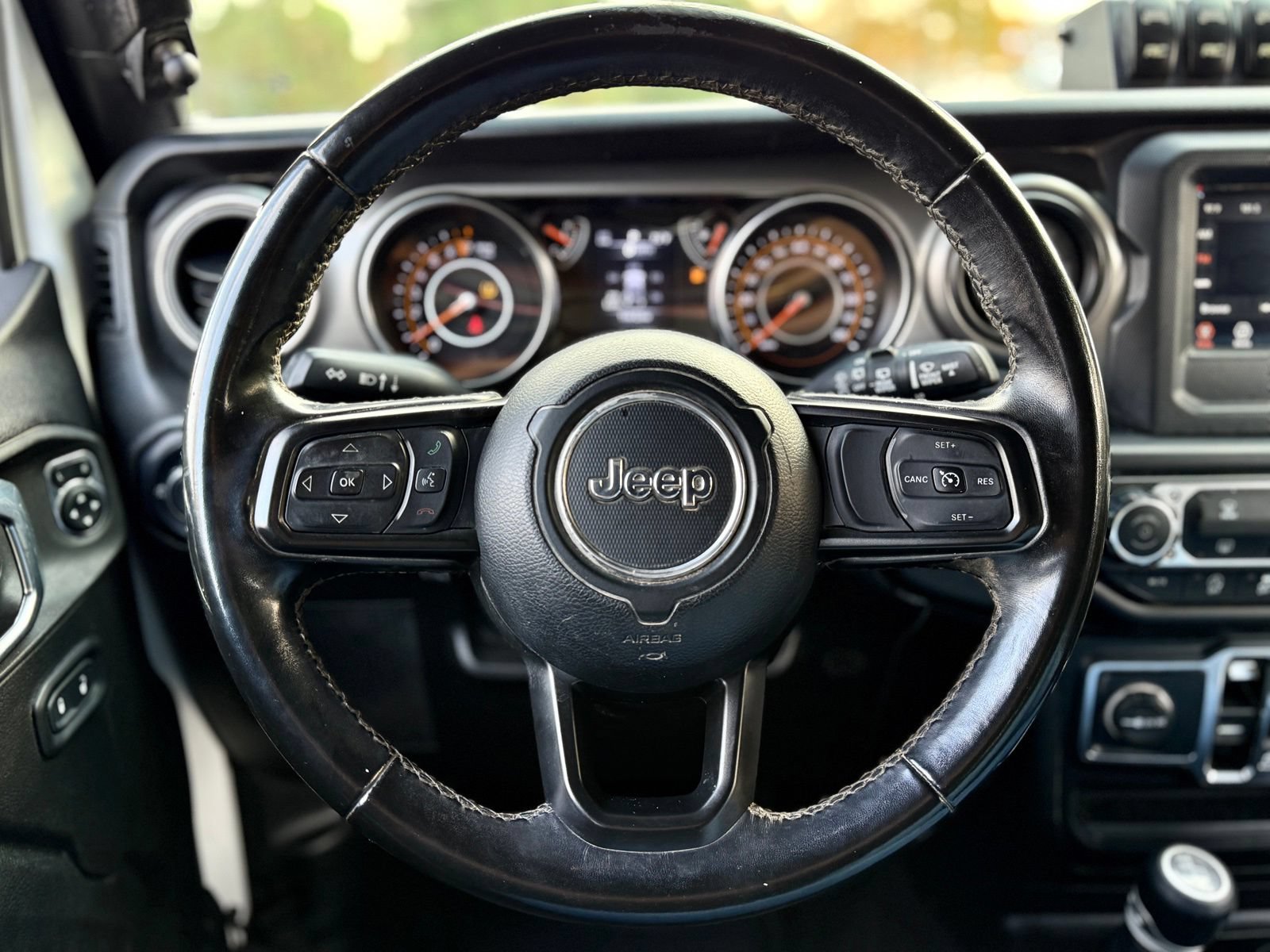 Used 2022 Jeep Wrangler Unlimited Sport w/ Xtreme Recon 35" Tire Package AWD/4WD image 24