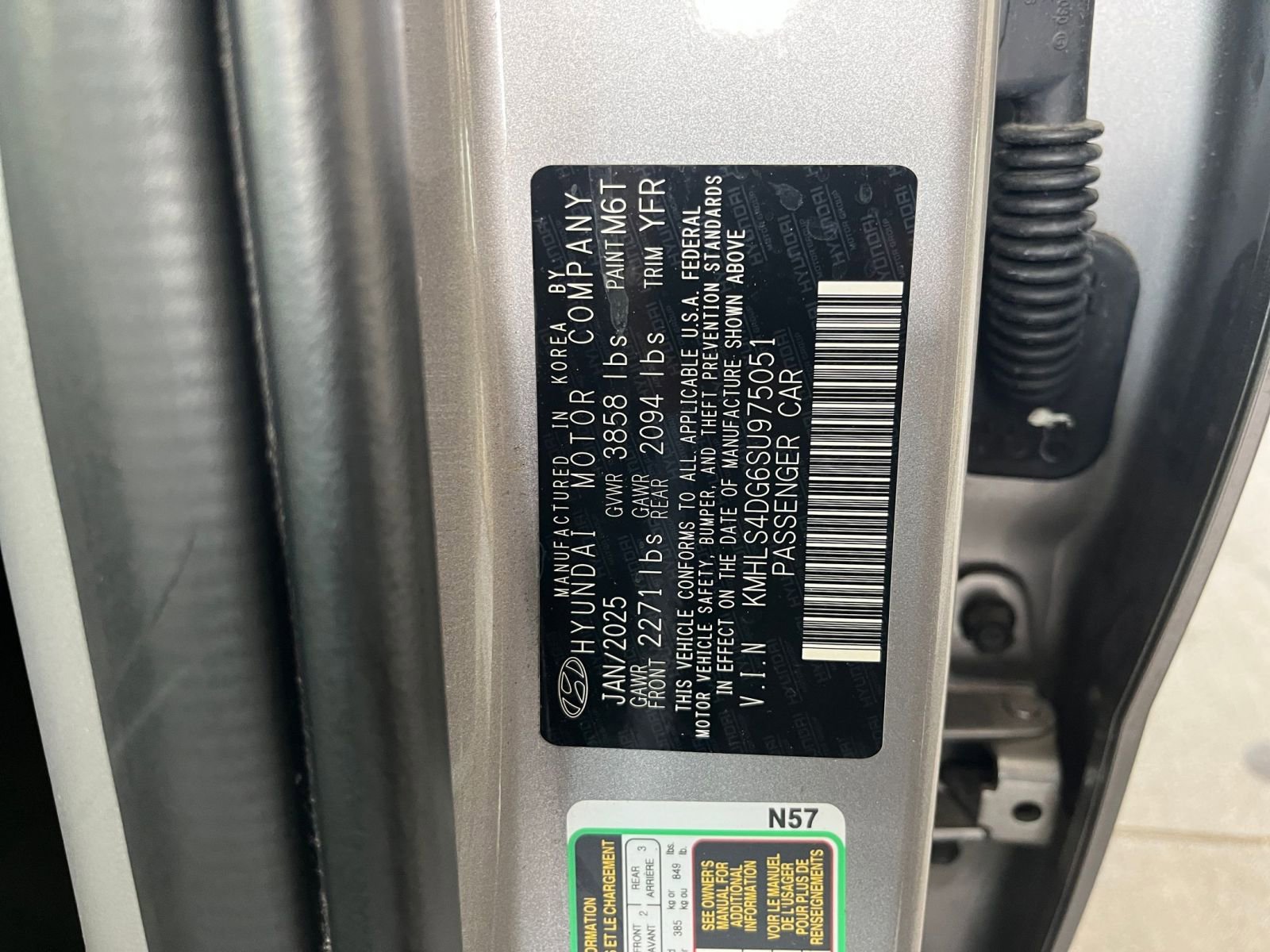Used 2025 Hyundai Elantra SEL image 30