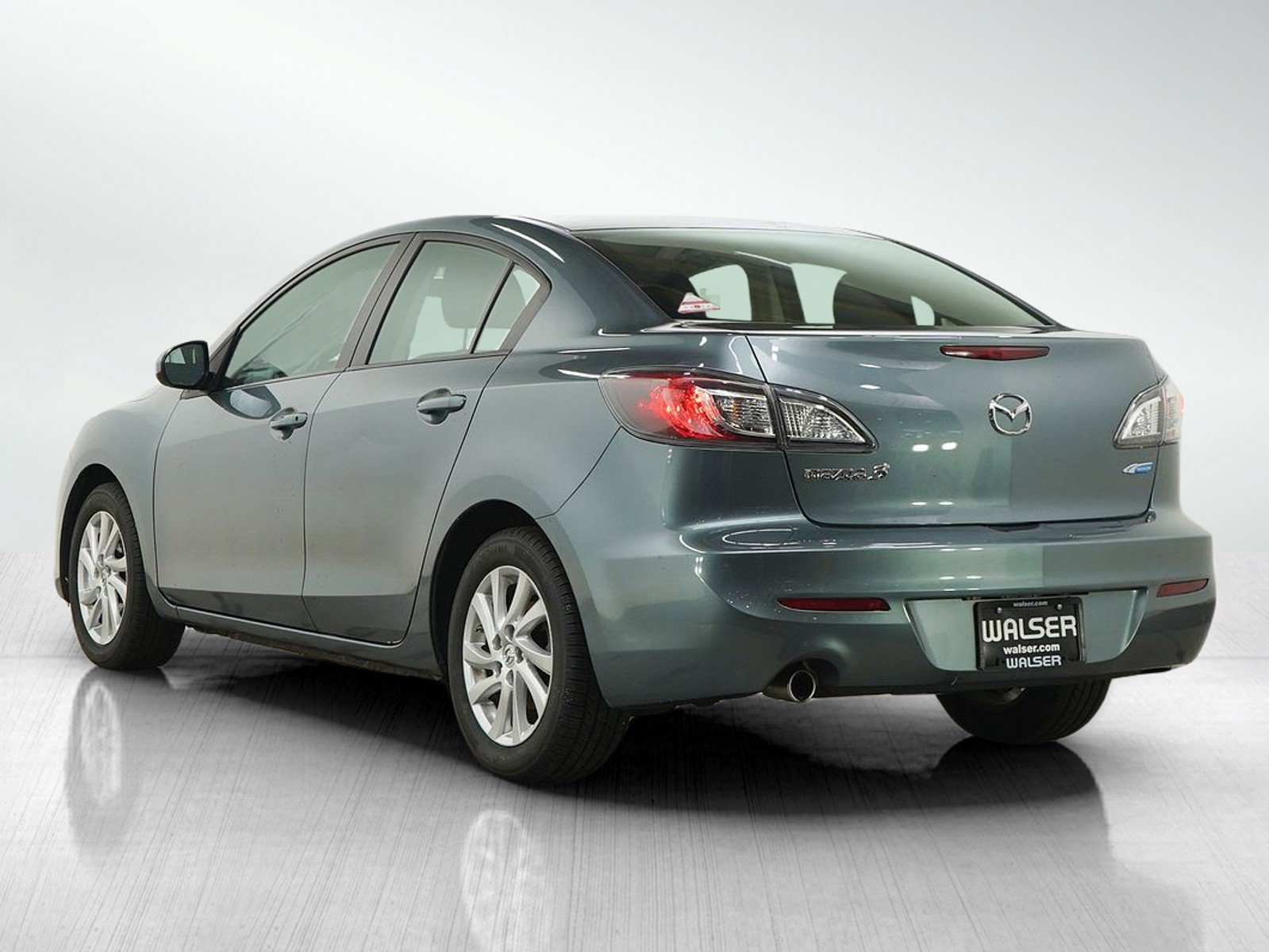 Used 2012 MAZDA MAZDA3 i Touring FWD image 3