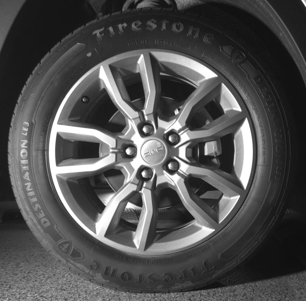 Used 2024 GMC Terrain SLT AWD/4WD image 11