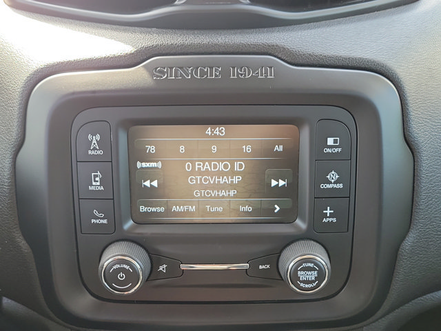 Used 2017 Jeep Renegade Latitude FWD image 15
