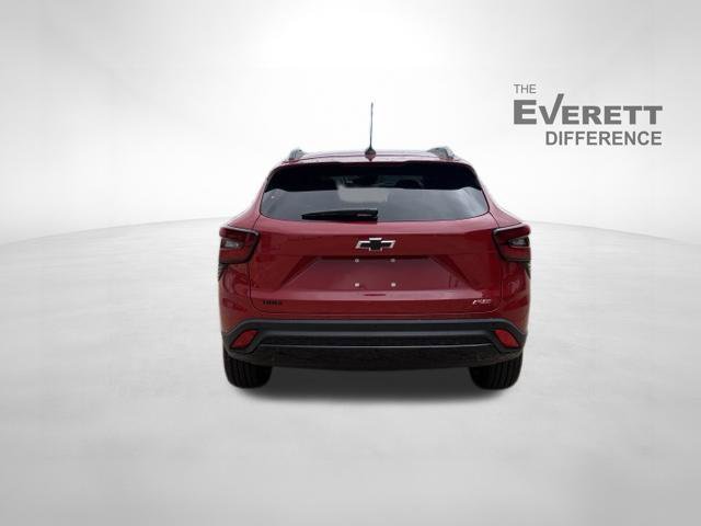 New 2026 Chevrolet Trax RS w/ Sunroof Package FWD image 6
