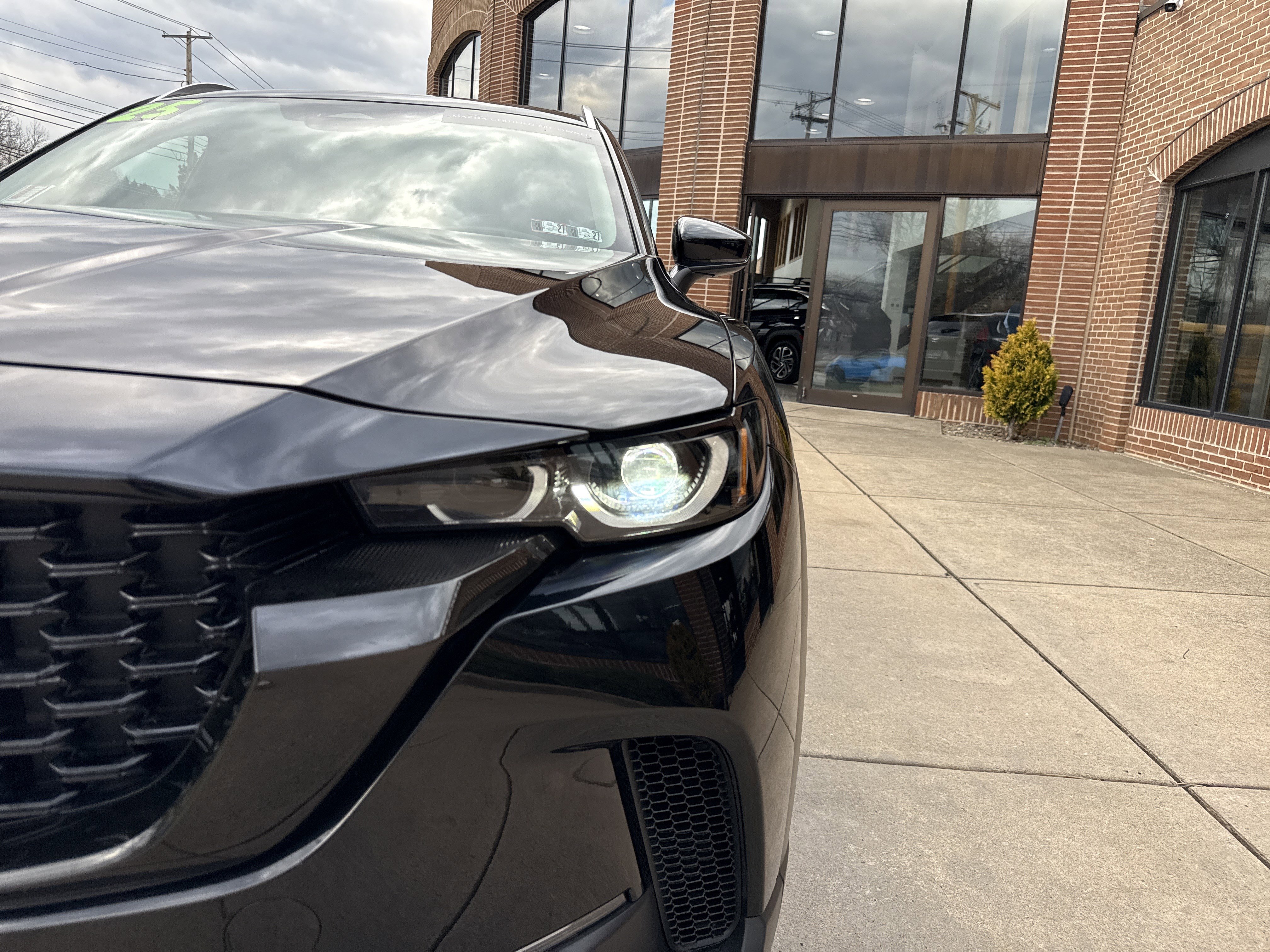 Certified 2025 MAZDA CX-50 2.5 Hybrid w/ Premium Plus Pkg image 10