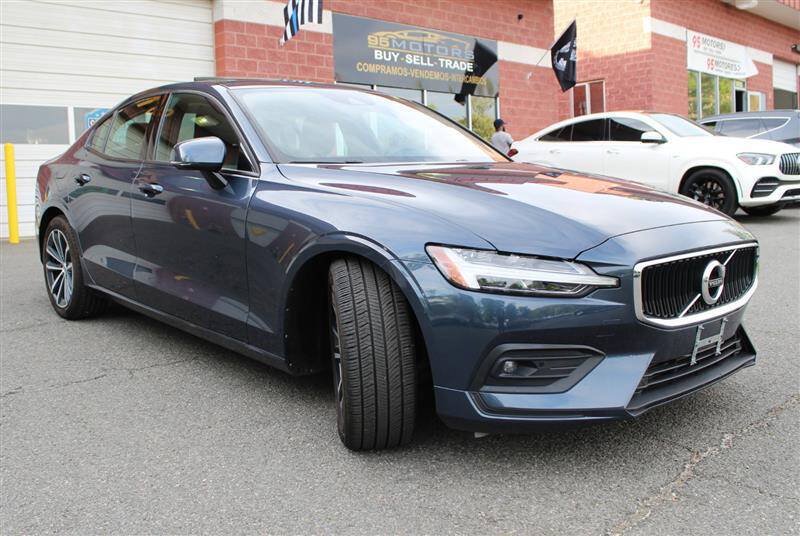 Used 2021 Volvo S60 T5 Momentum FWD image 7