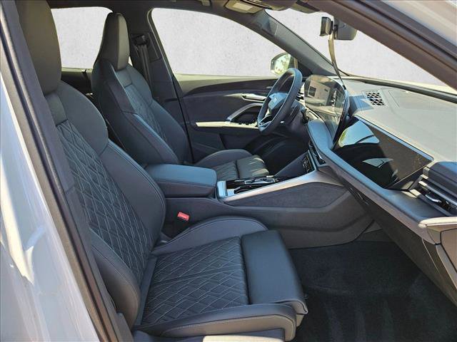 New 2026 Audi SQ5 Premium Plus AWD/4WD image 17
