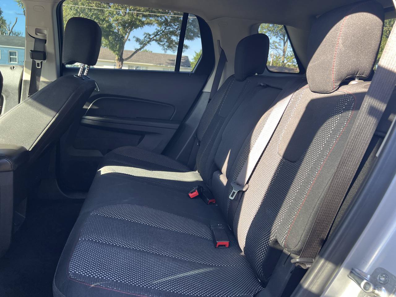 Used 2017 GMC Terrain SLE FWD image 25