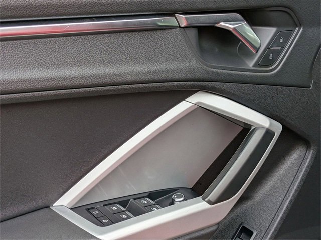 Used 2021 Audi Q3 2.0T Premium image 16