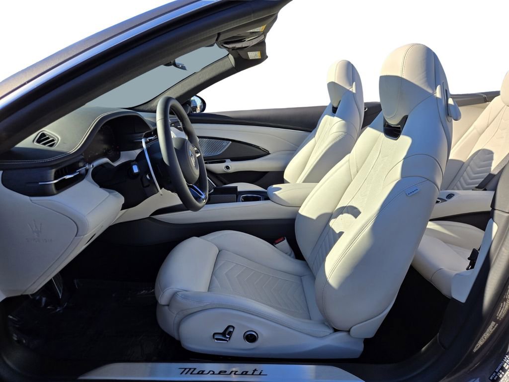 New 2026 Maserati GranCabrio Modena image 17