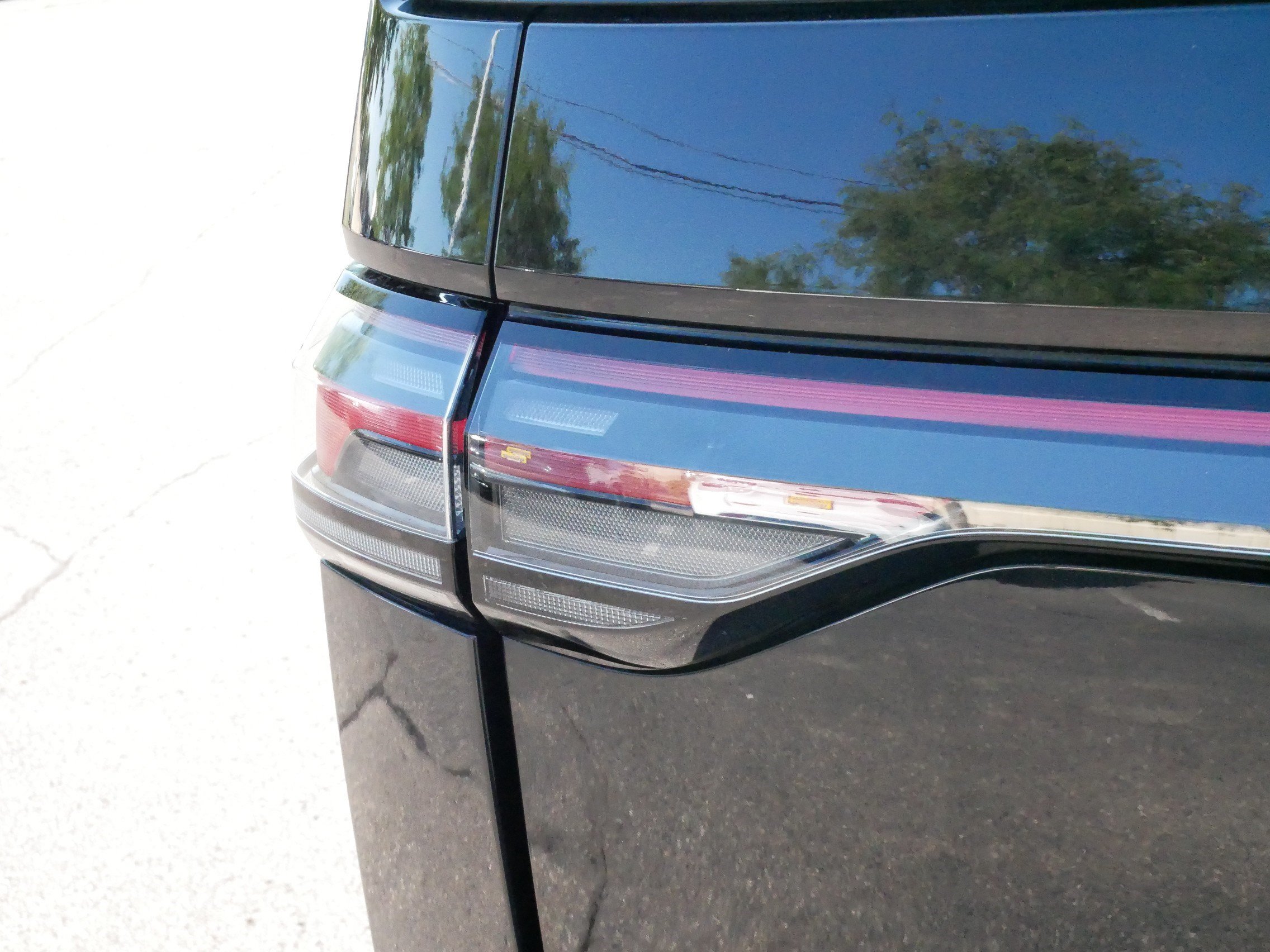 Certified 2025 Volkswagen ID. Buzz Pro S RWD image 17