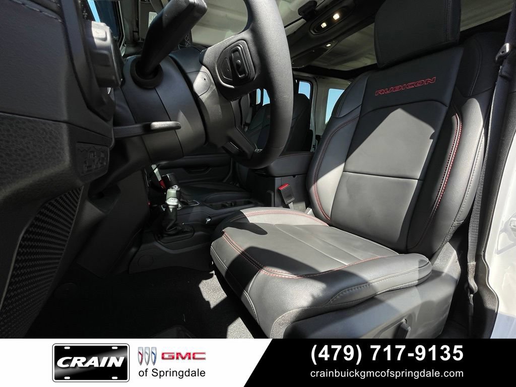 Used 2026 Jeep Wrangler Unlimited Rubicon w/ Technology Group AWD/4WD image 24