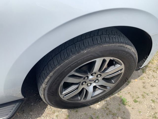 Used 2024 Ford Expedition Max Limited image 9