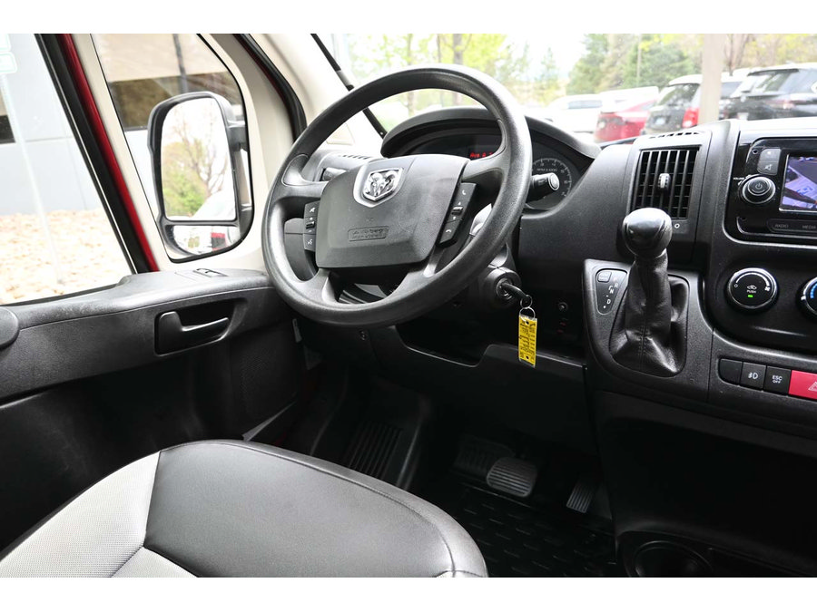 Used 2016 RAM ProMaster 2500 w/ Premium Appearance Group FWD image 24