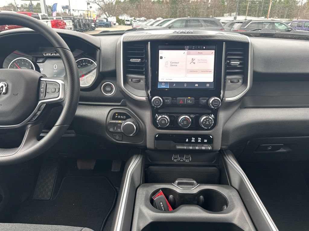 New 2026 RAM 1500 Express AWD/4WD image 17