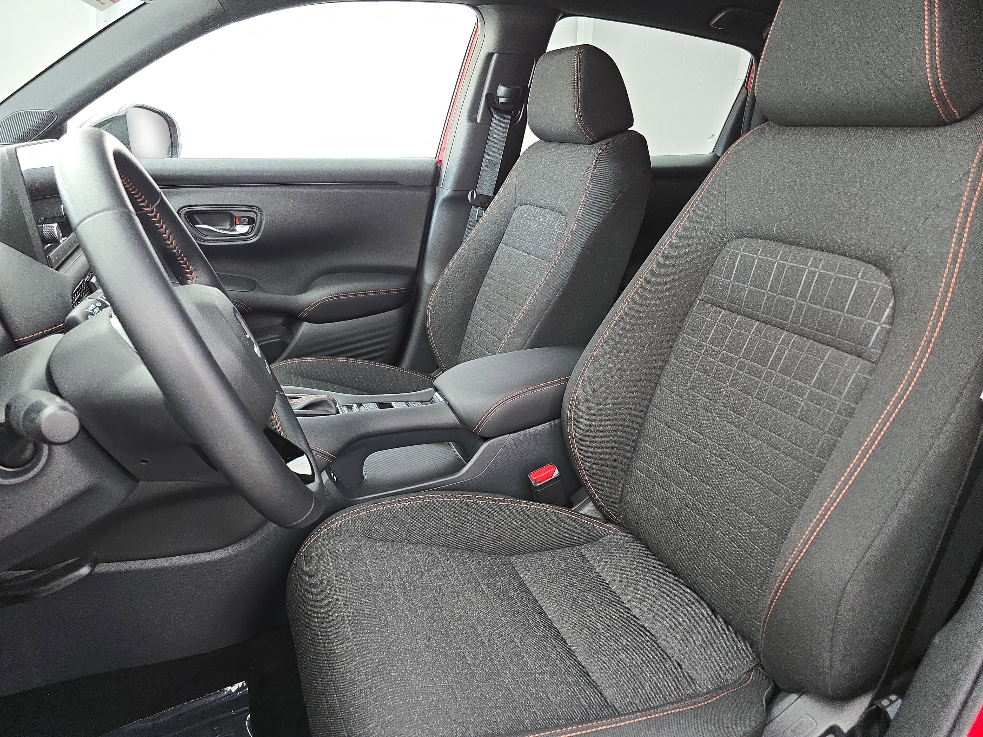 Certified 2025 Honda HR-V Sport image 14