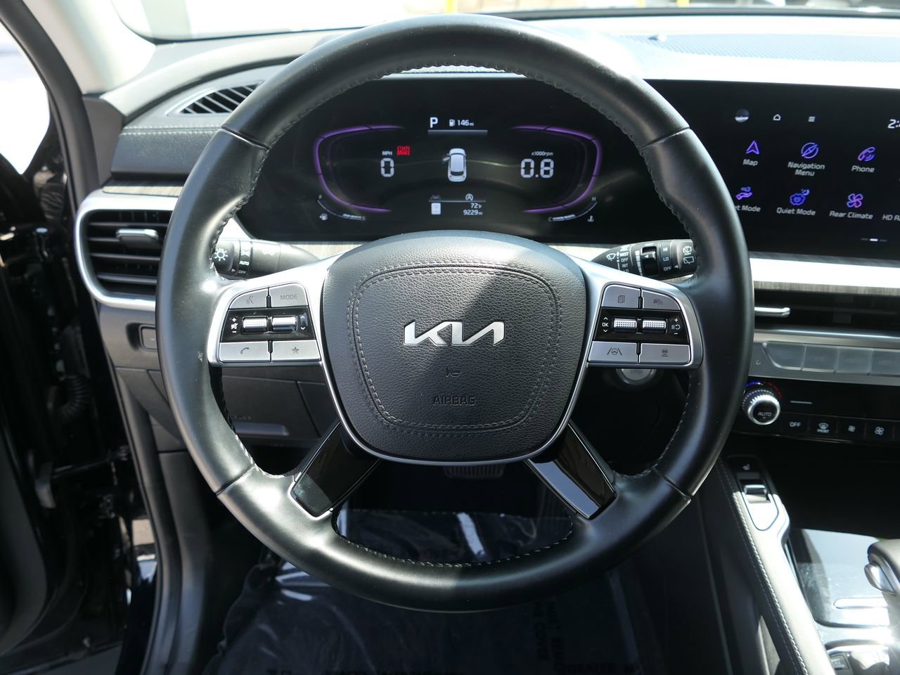 Used 2024 Kia Telluride EX w/ EX Captain's Chair Package FWD image 18