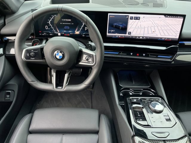 Used 2024 BMW 530i 530i w/ M Sport Package image 11