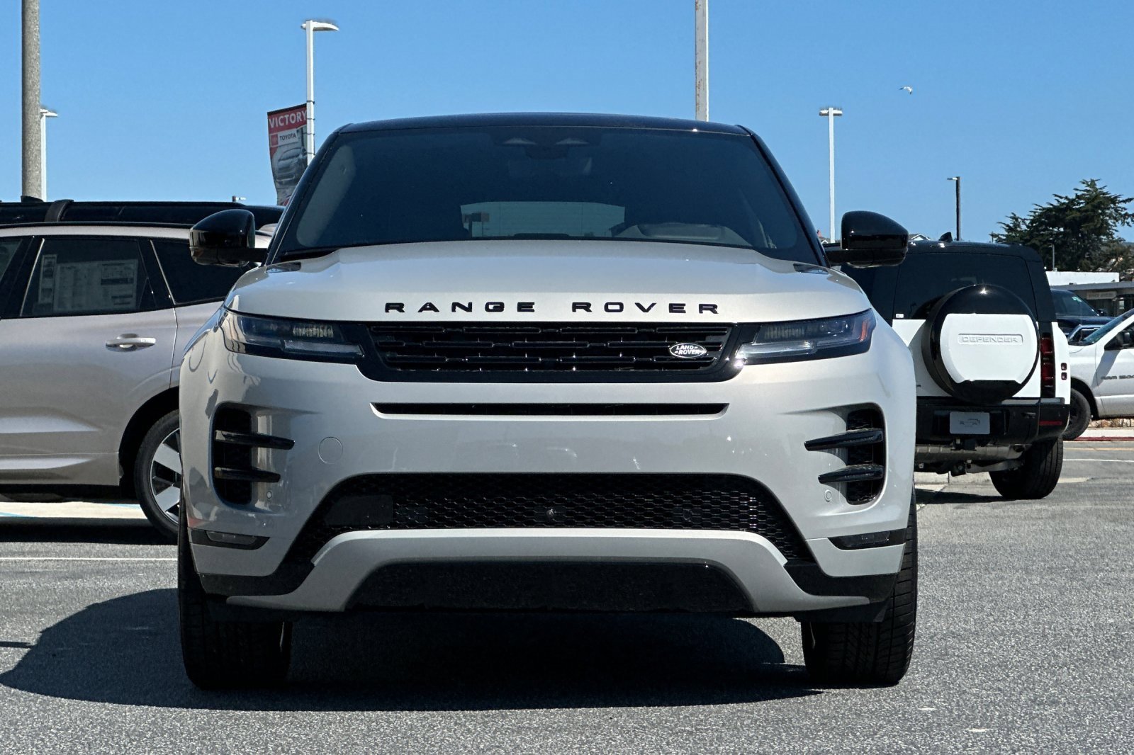 New 2026 Land Rover Range Rover Evoque Dynamic SE image 8