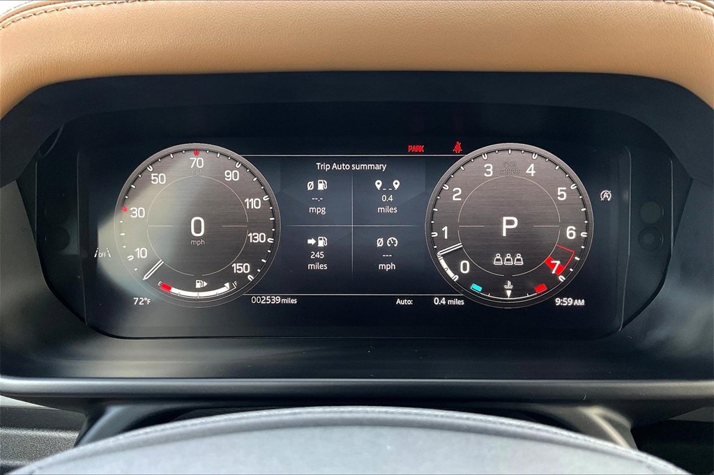 Used 2025 Land Rover Defender 110 V8 image 13