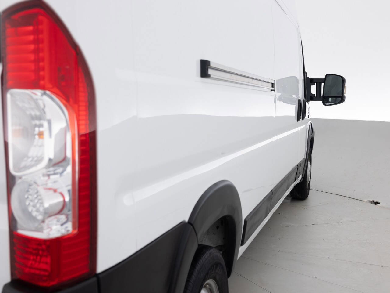 Used 2021 RAM ProMaster 2500 image 14