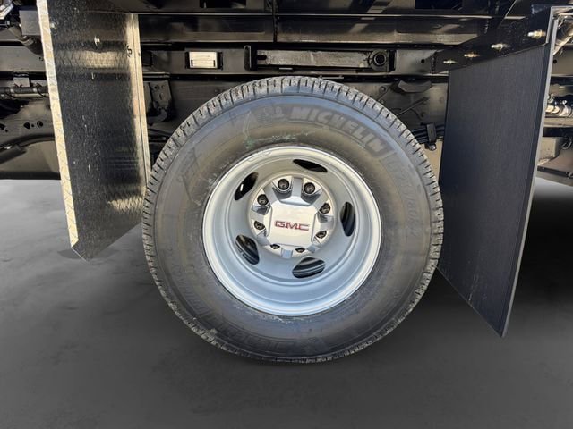 New 2026 GMC Sierra 3500 Pro AWD/4WD image 7