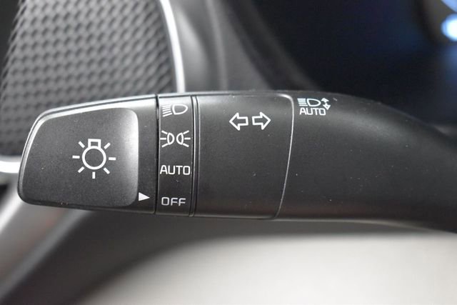 Used 2025 Kia Soul LX FWD image 25