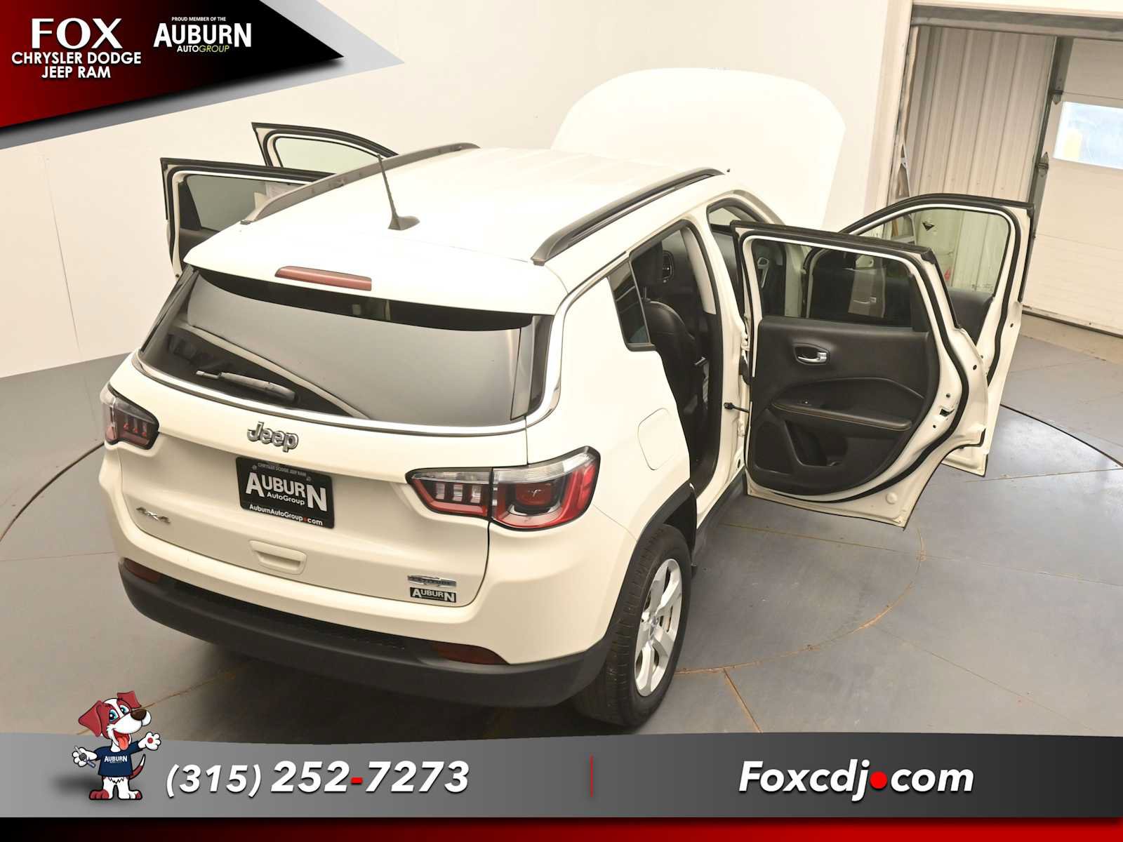 Used 2019 Jeep Compass Latitude w/ Cold Weather Group AWD/4WD image 39