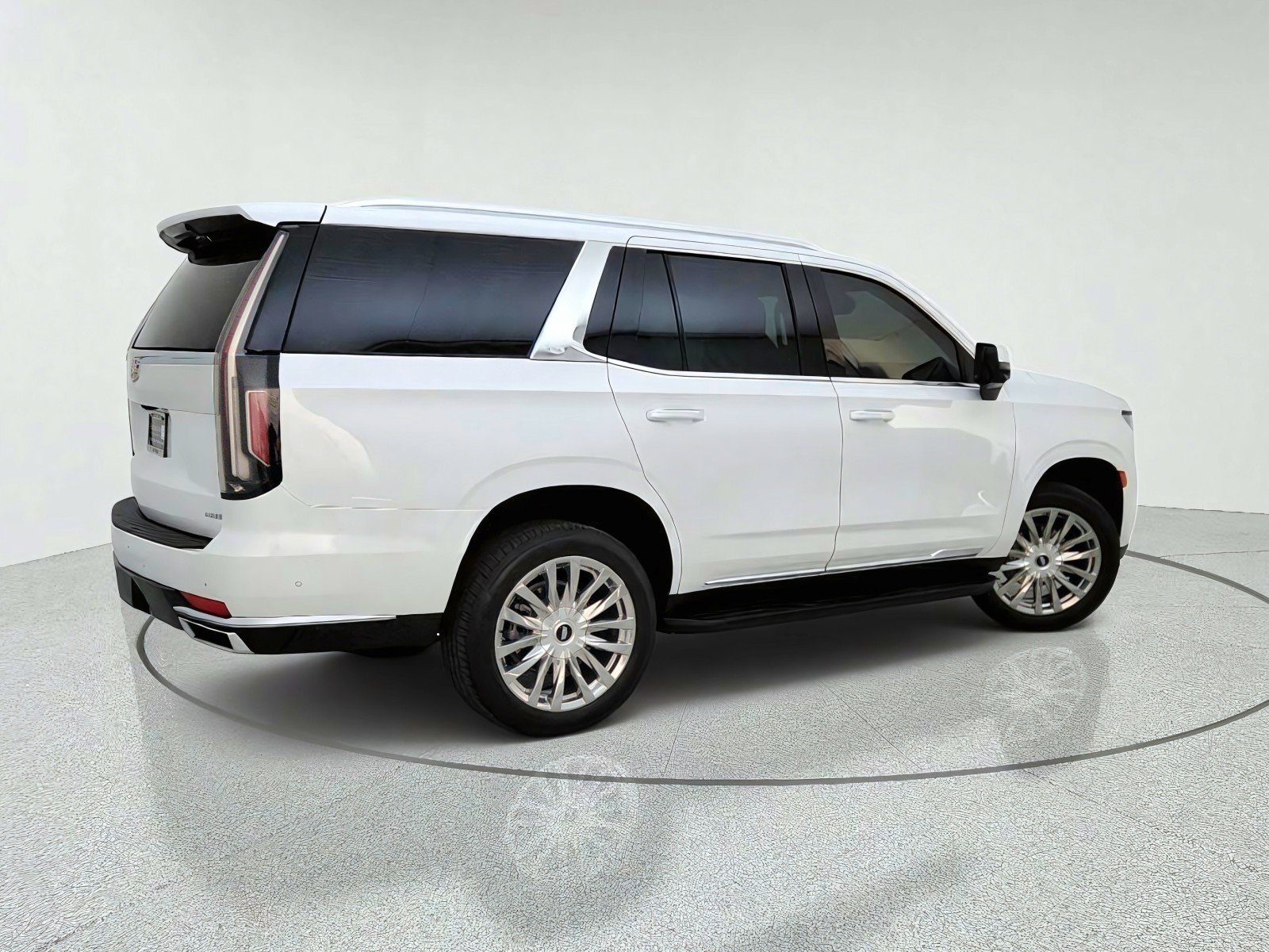 Used 2024 Cadillac Escalade Premium Luxury AWD/4WD image 8