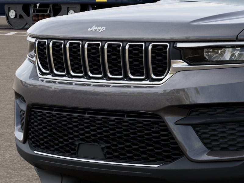 New 2026 Jeep Grand Cherokee Laredo X AWD/4WD image 35