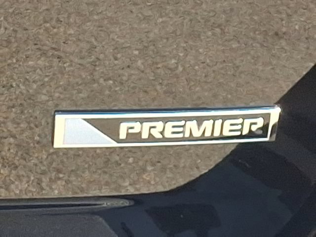Used 2017 Chevrolet Equinox Premier w/ Enhanced Convenience Package AWD/4WD image 31