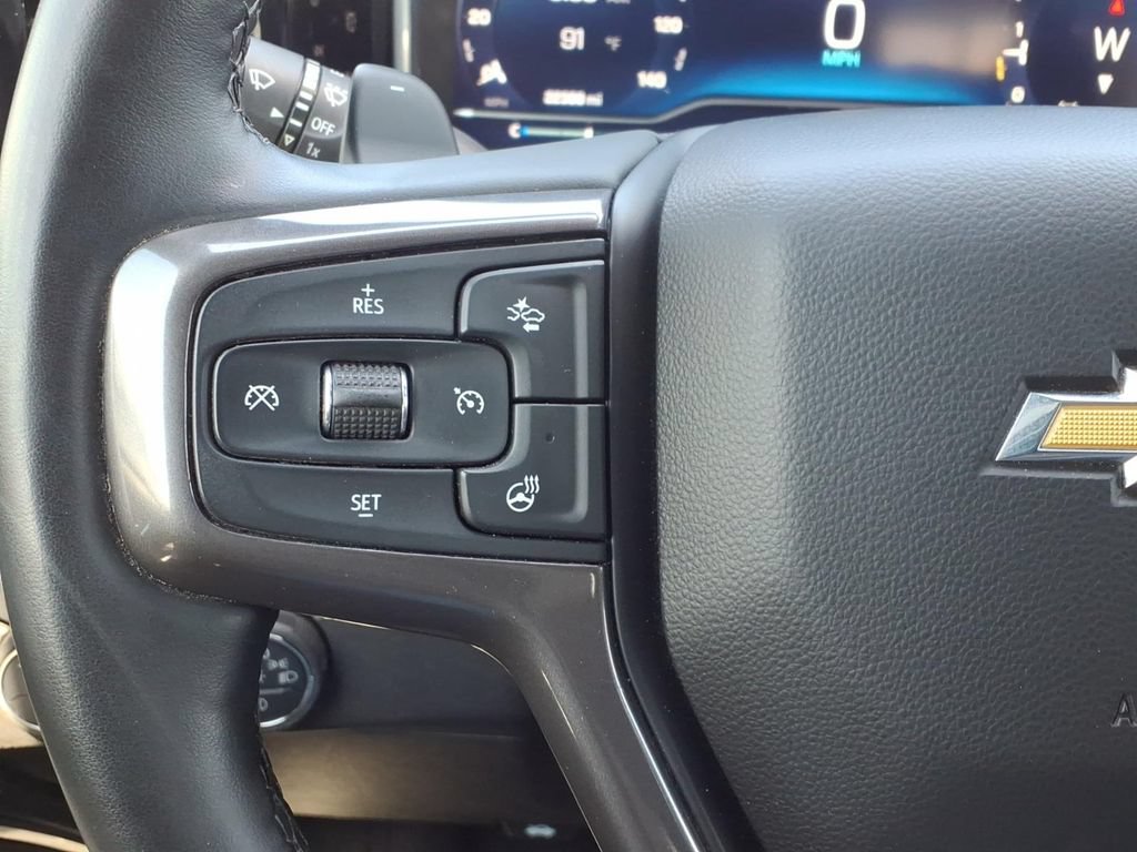 Used 2024 Chevrolet Silverado 1500 High Country w/ Technology Package AWD/4WD image 34