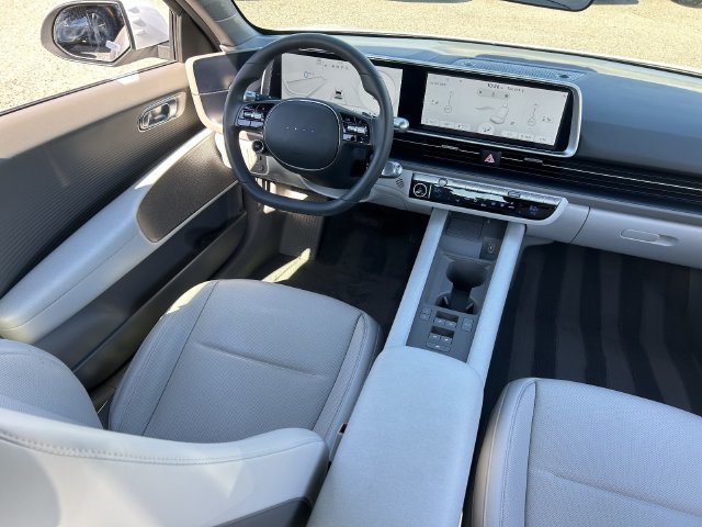 Used 2023 Hyundai Ioniq 6 SEL RWD image 15
