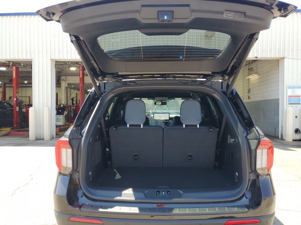 New 2026 Ford Explorer Tremor w/ Tremor Convenience Package AWD/4WD image 36