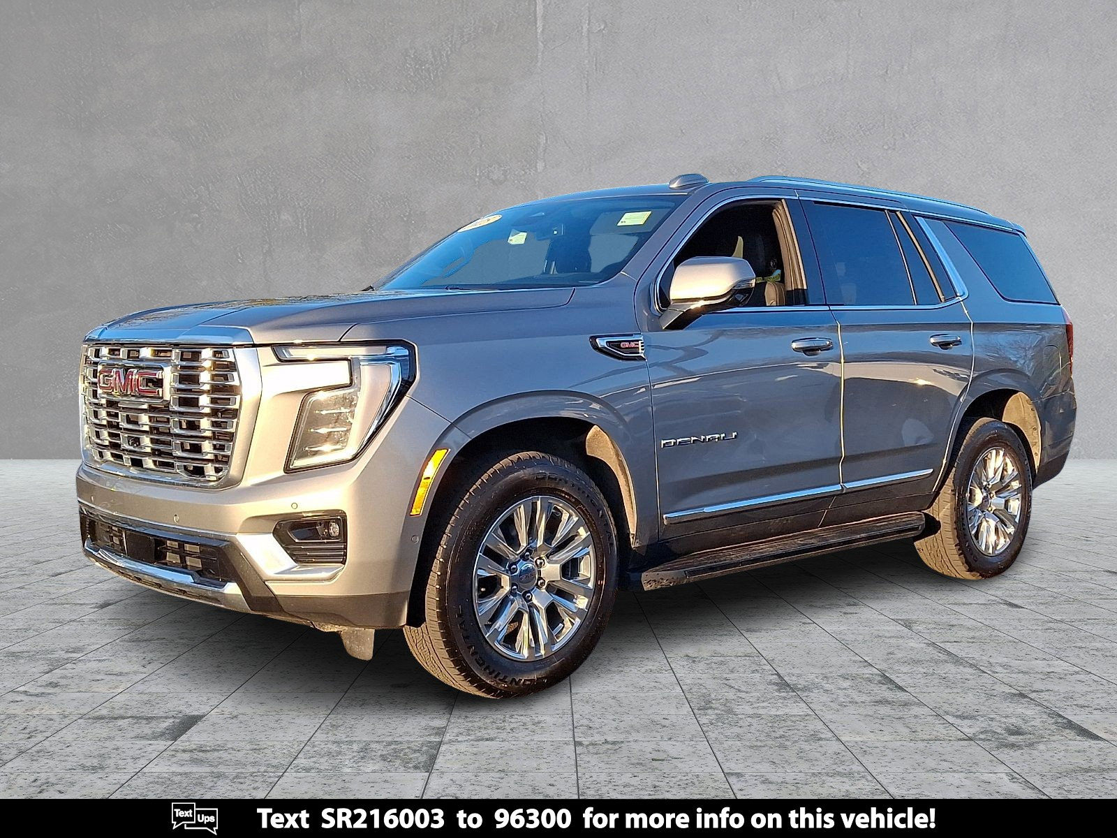 Certified 2025 GMC Yukon Denali AWD/4WD image 1