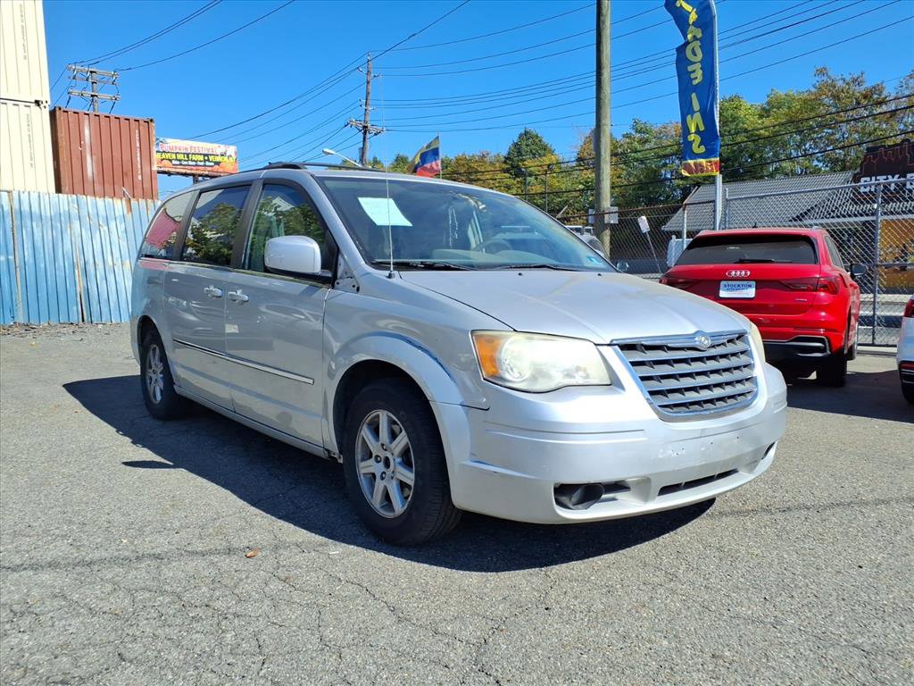 Used 2010 Chrysler Town & Country Touring image 1