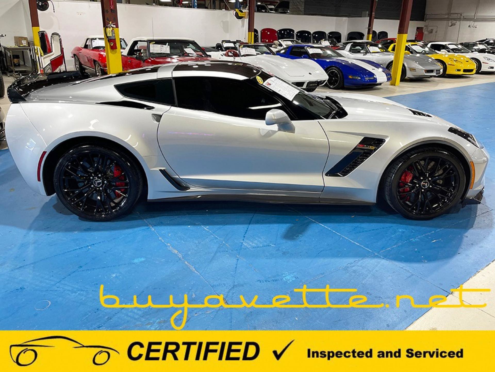 Used 2015 Chevrolet Corvette Z06 w/ 3LZ Preferred Equipment Group RWD image 7