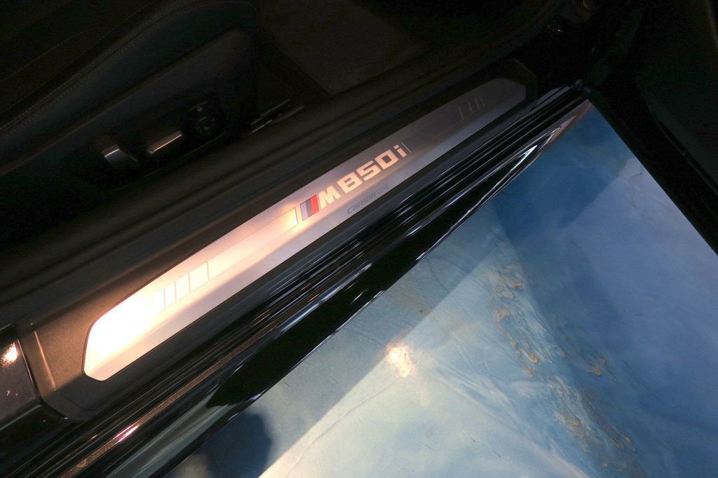 Used 2022 BMW M850i xDrive M850i xDrive Convertible image 28