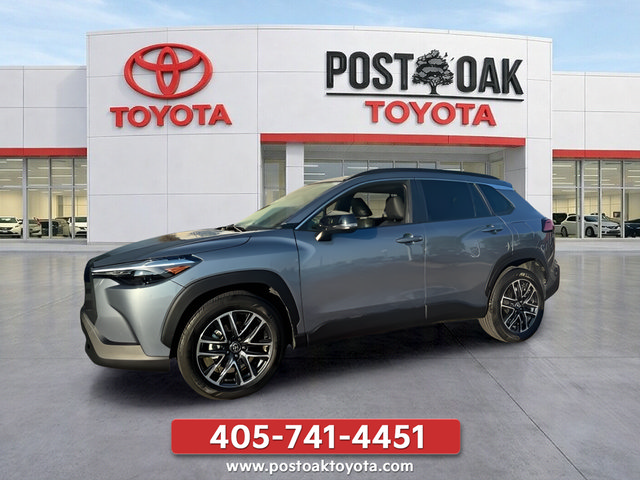 Used 2026 Toyota Corolla Cross XLE w/ Convenience Package FWD image 2