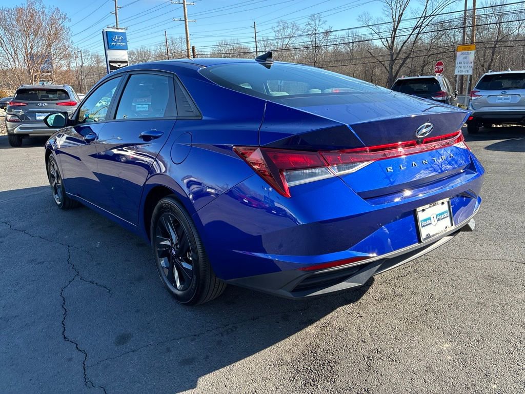 Used 2023 Hyundai Elantra SEL image 5