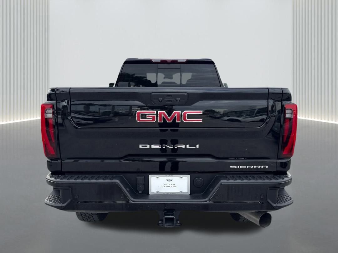 Used 2025 GMC Sierra 3500 Denali image 6