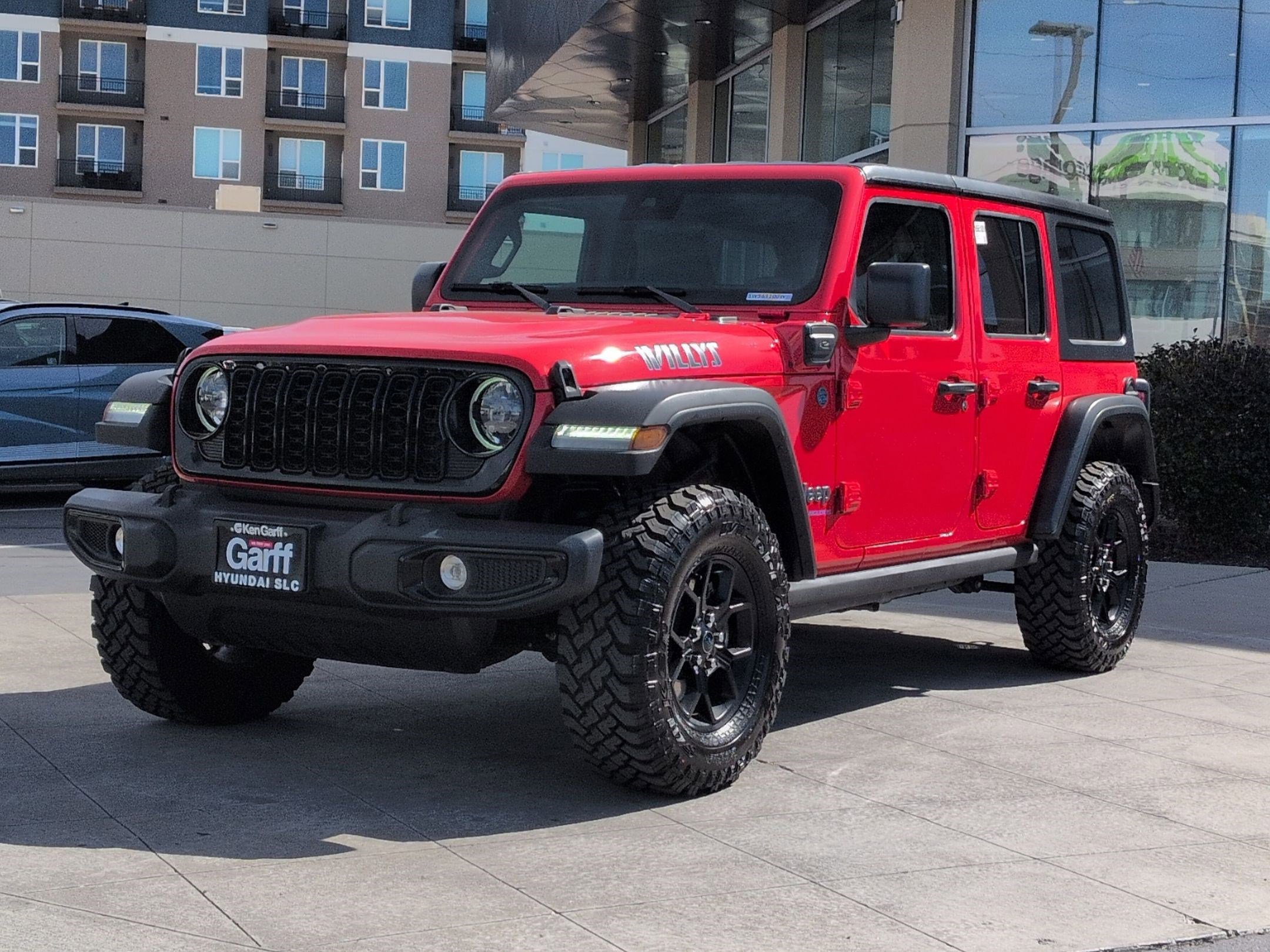 Used 2025 Jeep Wrangler Willys image 10