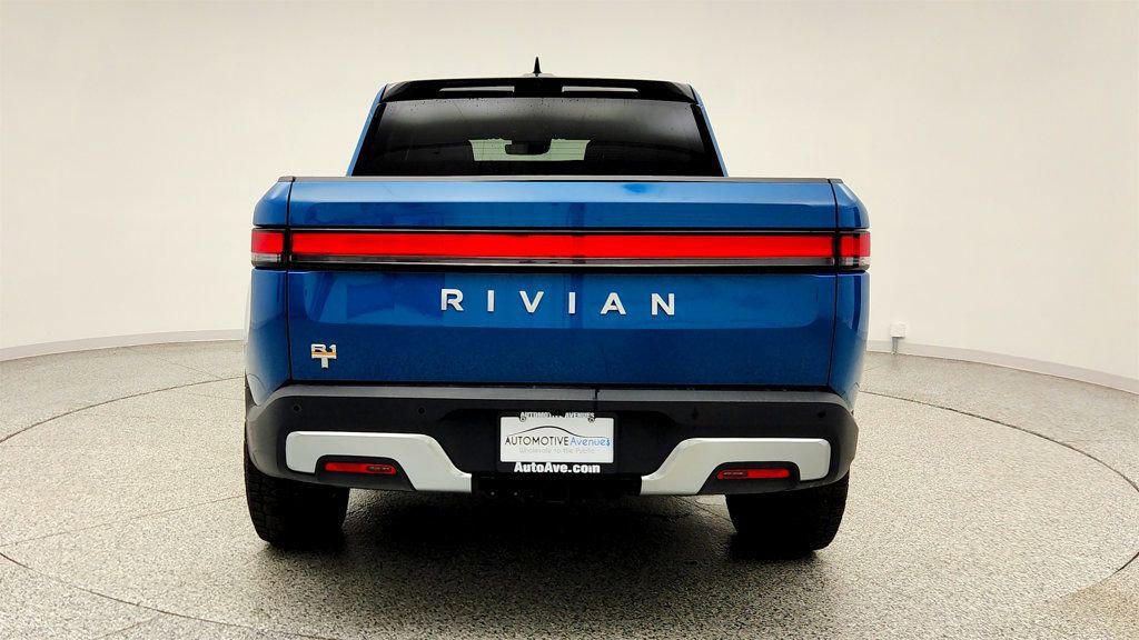 Used 2023 Rivian R1T Adventure image 6