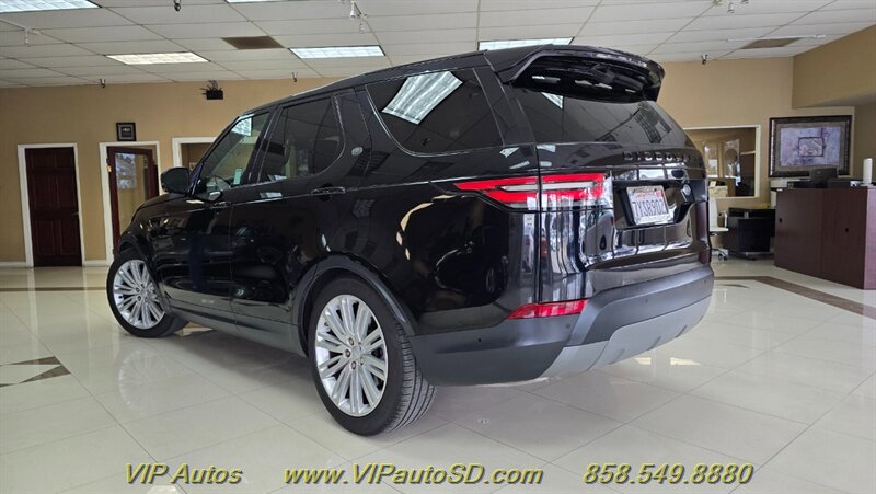 Used 2017 Land Rover Discovery First Edition AWD/4WD image 3