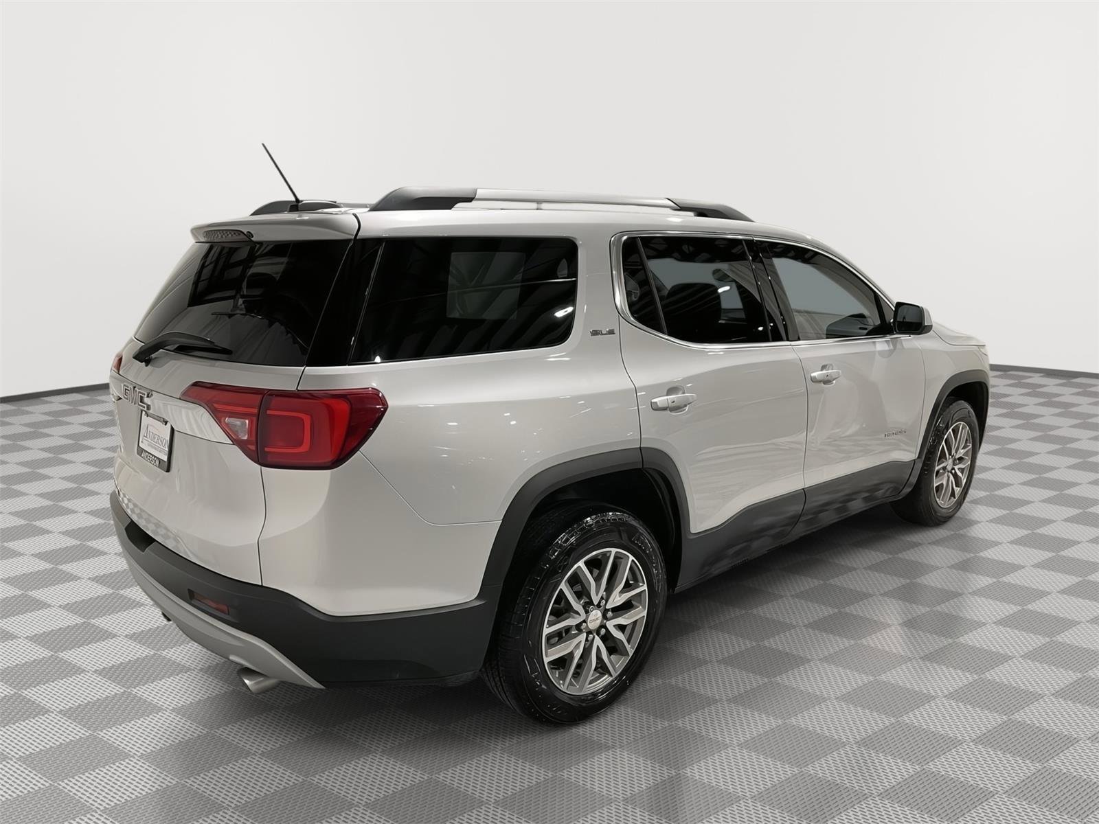 Used 2019 GMC Acadia SLE w/ Driver Alert Package I image 7